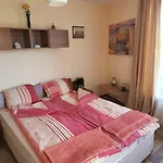 луксозен срещу какао דירה